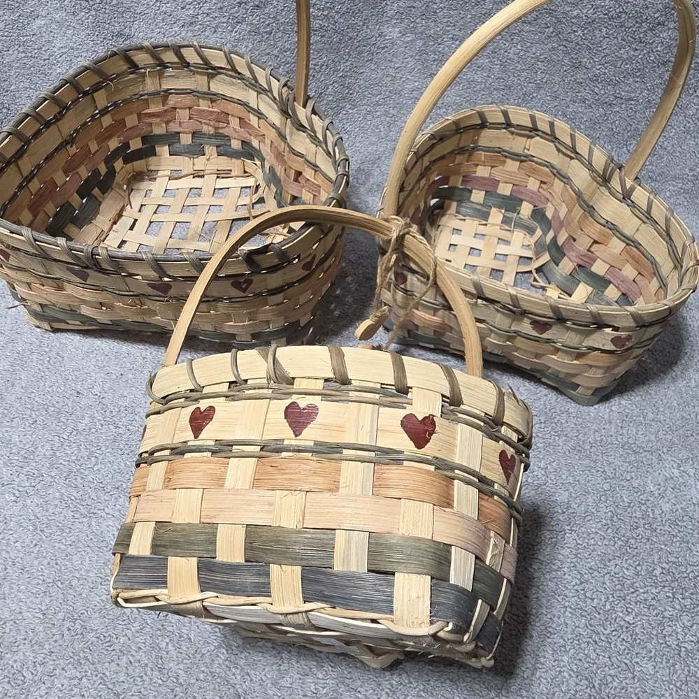 3 Heart Shaped Wicker Farmhouse Baskets with Handles Cottagecore Nesting Farm